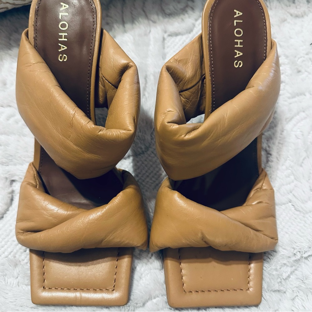 ALOHAS Camel Brown Women's Sandals size 39